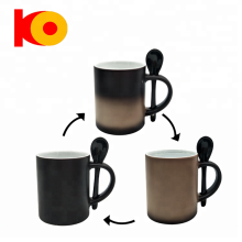 Factory supply coffee magic ceramic mug with spoon